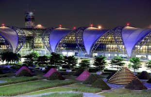 один из самых красивых аэропортов в Бангкоке