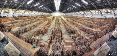Сделать 5000 терракотовых статуй...