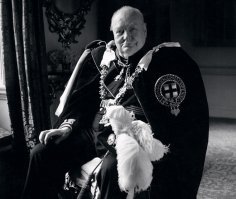Главное, чтобы костюмчик сидел ...