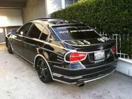 Свежий Mercedes C63 AMG скрестили со старым кузовом 190E