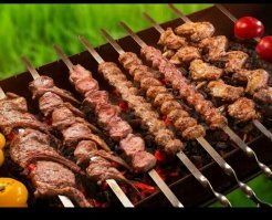 Шашлык  это когда жаришь мясо над раскалёнными углями!

А ваше блюдо обычное мясо в духовке!