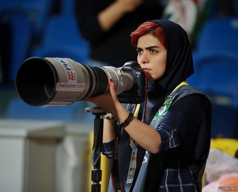 Иранская фотожурналистка Париса Пуртахерин