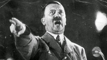 По словам моих знакомых, мой голос люди слышат так: