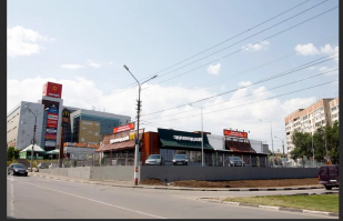 Снос памятника героям ВОВ в г. Энгельс Саратовской области и постройка на его месте Макдональдса.
 Официальная причина переноса   "памятник теряется в масштабе и ансамбле площади". А через год на месте памятника и зеленой зоны окружавшей его, появился «Макдональдс» с прилегающей автостоянкой. Теперь вместо памятника   «Макдональдс», вместо деревьев   автостоянка и возможность купить еду, не выходя из автомобиля. Так мы чтим героев войны, отдавших свою жизнь за наше будущее. Одна из местных газет пыталась в то время осветить это событие, когда еще только ставился вопрос о переносе памятника, и никто еще не знал о «Макдональдсе», но им быстро закрыли рот, под надуманным предлогом   "Вы газета районной администрации и не должны заниматься пиаром чиновников администрации города!". В итоге чиновники греют ручки, торгуя землей города, невзирая на памятники, а мы смотрим новости о том, как нехорошо поступают поляки и прочие.

Такие события необходимо освещать, чтобы вернуть памятник на свое законное место и отбить охоту у коррумпированных чиновников торговать культурным наследием нашей страны!