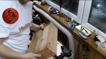 Это косяк или мне показалось?

PS Очень жалко соседей... Квартира в многоквартирном доме - не место для мастерской с циркуляркой и другими станками. А если учесть, что тут дело идёт о коммерческой мастерской (автор выполняет заказы сторонних лиц), то дело совсем плохо.