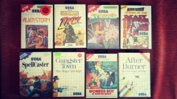 Все, что осталось от былого величия :))) Mega Drive была уничтожена племянником безвозвратно.