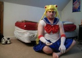 на Арашукова похож(а)