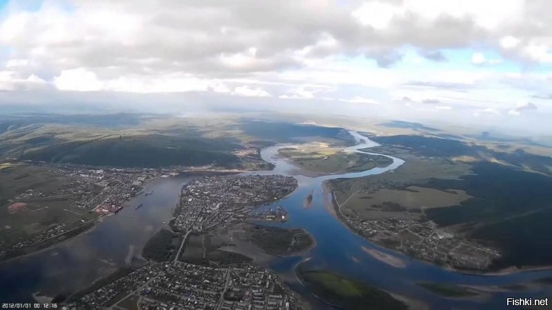 Позволю себе добавить фото с других ракурсов к №11. Лена, город речников - Киренск, т.к. это мой родной город и фото не совсем информативное