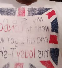 Надписи вполне себе юморные, просто у них юмор немого отличается от нашего.
Вот моя футболка, мне привез сын из Британии (прошу прощения, она уже на даче по возрасту):
My Son went to London and all I got was this loosy T-shirt.
"Мой сын ездил в Лондон и всё, что я получил - эту лузерскую футболку".