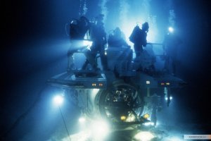 Почему-то вспомнился хороший фильм "Бездна"