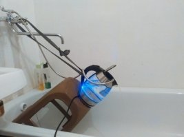 Такой вот нетривиальный способ самоубийства..