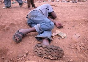 Необычный бизнес с использованием старых автомобильных шин