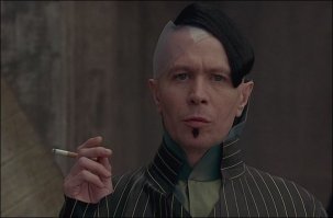 Олдмен один из лучших актеров, и точно самый харизматичный злодей