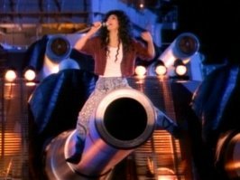 Девушкам не только танки идут.