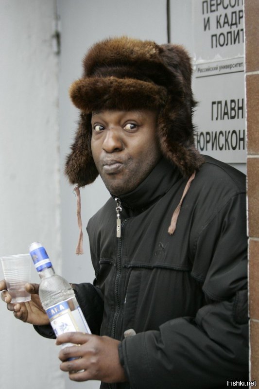 Шапка-ушанка. Россияне носили и продолжают её носить поголовно