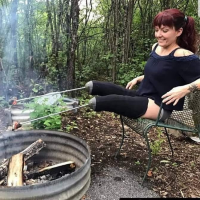 А жарит она что?? Пальцы ног?