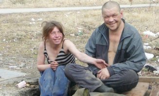 А ещё через пяток лет оба: