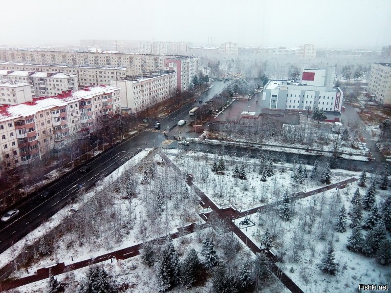 Фото сделаны с того самого головного офиса "Газпром добыча Надым".
Качество не очень так как фоткал на телефон.