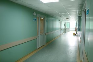 Теперь понятно, почему в больницах зелёные стены и форма медработников.
Круто ))))))