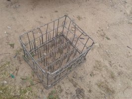 У меня рядом со школой была молочка, ставишь такой ящик на бок и ПОЛЕТЕЛ!!!