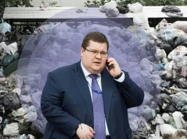Вот вы стебётесь, а он ночей не спит - всё об экологии думает...