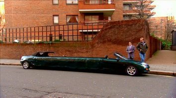 Подборка не полная без самых весёлых лимузинов.;)