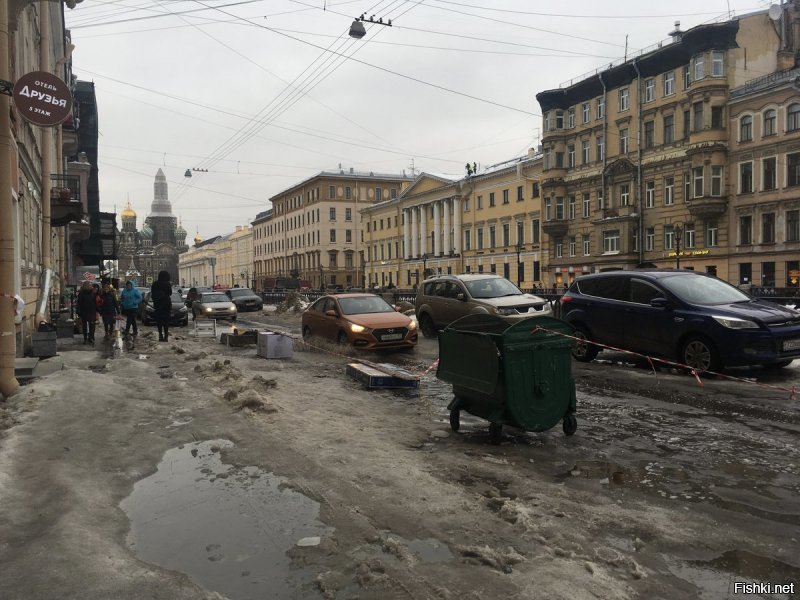 Бродя по улицам города, невозможно не заметить, как похорошел Санкт-Петербург при Александре Дмитриевиче Беглове. Теперь это настоящий европейский город, чистый и комфортный!
