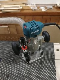 Да не, нормально. Хороший триммер с 3мя базами