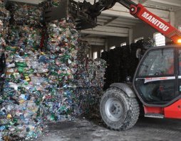 Cypok  
И как  зарплата  ?   Хорошо  за комменты платят ?

Мусороперерабатывающий завод в центре Вены


Мусороперерабатывающий завод в Германии