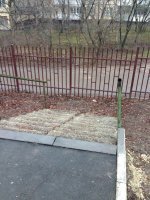 А что не так то? На заборе лестница продолжается)))

А последняя