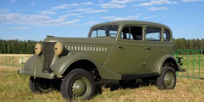 Так-то ГАЗ-61 был раньше.