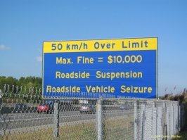 "Видно русский человек так устроен, что понимает все только через кнут."
Вот тут неправда. Все люди такие. В любой стране за соблюдением чистоты, скоростного режима на дорогах, неправильной парковки стоят карательные органы и очень нехилые штрафы. 

Например Сингапур:

Канада, штрафы за скорость: