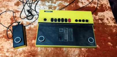 А на коробке была надпись: Цвет канареечный