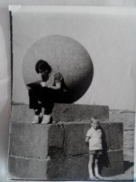 Ленинград. 1972г.
Я и мужик с планшетом...