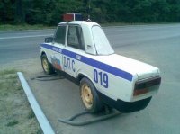 Шериф использует картонных полицейских, чтобы водители не превышали скорость