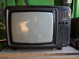 экси видео 01  у меня была... я мегасперпупер крут... всем двором рубились... а еще телик был такой - шилялис...