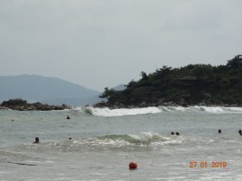 Подтверждаю. Недели еще нет как вернулся с Нячанга, бздец там волны.