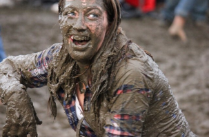 Девчонки симпатичные. Но от представления грязи на зубах аж передернуло.....