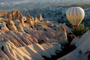 Конусы Каппадокии (Турция).