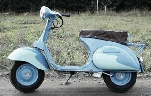 это ВП-150, мотороллер, никак не мопед. там движок на 148 кубиков.