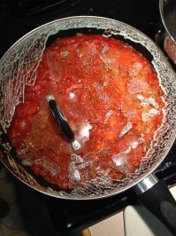 У меня так недавно завтрак "накрылся". Теперь ищу стальные крышки.