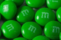 Жадеит жиды пропихивают, ибо это говно какое-то.