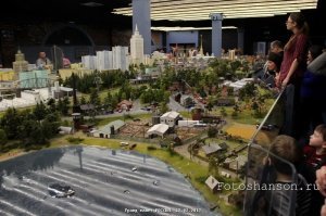 Будете в Петербурге заходите посмотреть на гранд макет России, тоже титанический труд.