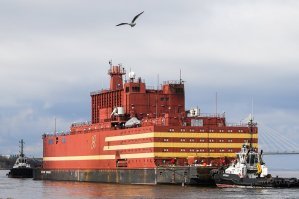 Ты думаешь на окраинах США, как-то по другому ?? :)  Такие-же монстры из гамна и палок.  Насмотрелся.   Вокруг Сиэтла поезди - по окраинам туристического направления.  Гордец.  

И да, гордись.  Никто повторить не смог ещё.  Тупо тяму не хватает.  Хотя тоже актуальна много у каких стран.
