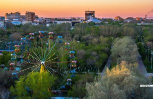 В чёрном-чёрном городе