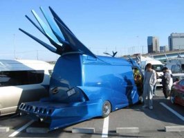 у нас в Новокузнецке ездил один в таком стиле. типа того