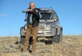 "Игра на выживание" с Дугласом. 
Трехосный Гленваген.