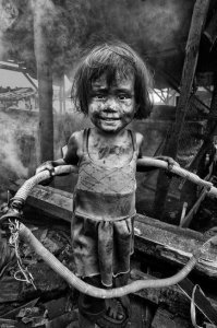 Зато на свежем воздухе и не сидит целый день за компьютером.
Как в Советском  Союзе...