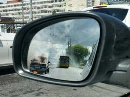 Офигеть, хоть пожара и не видел, но место узнал. Питер, угол Бухарестской и Салова. Слева налоговая и Автотехникум. :)