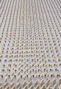 Я писал не об общей численности населения китая, а о размере ее армии.

.